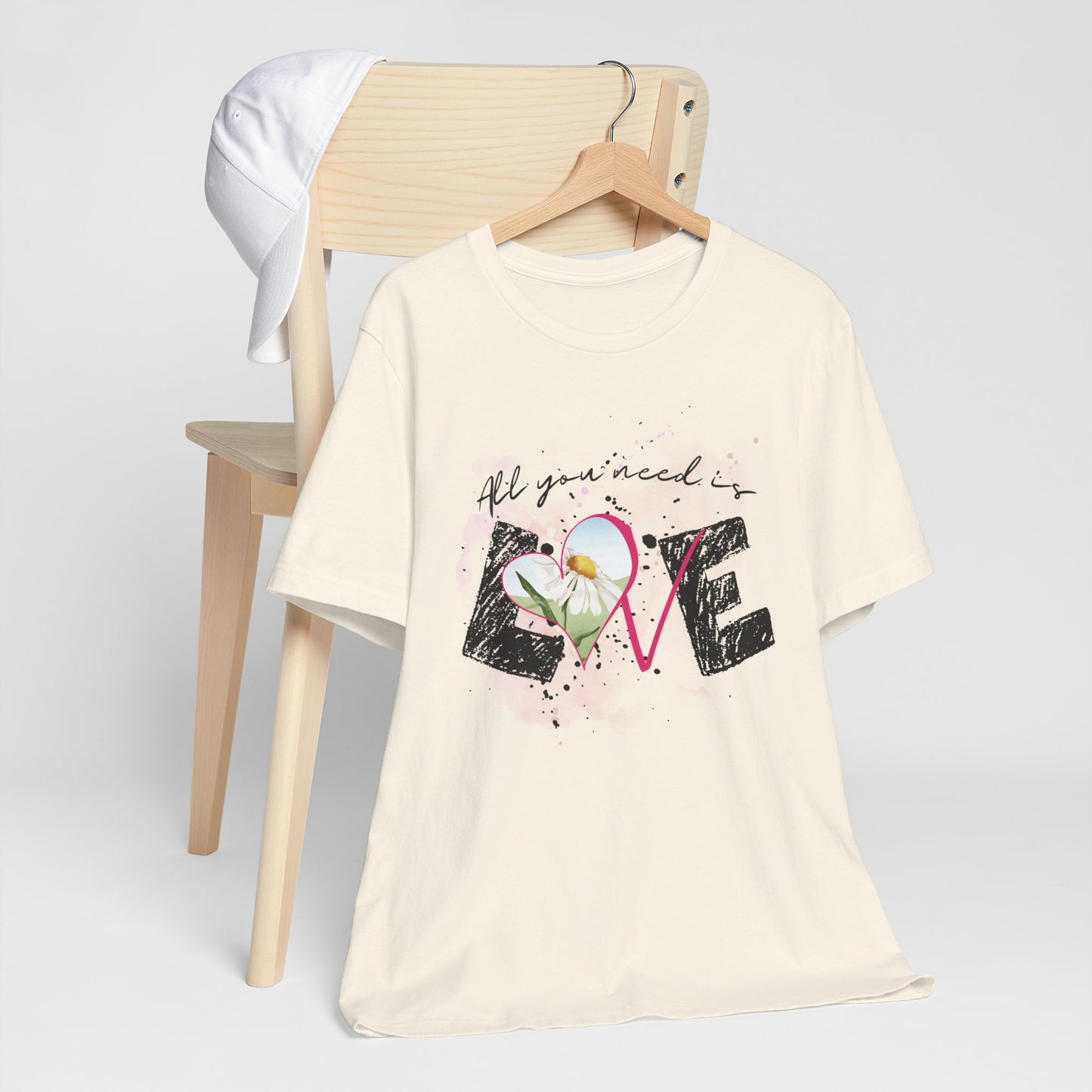 RELAXED FIT - All You Need Is Love T-Shirt